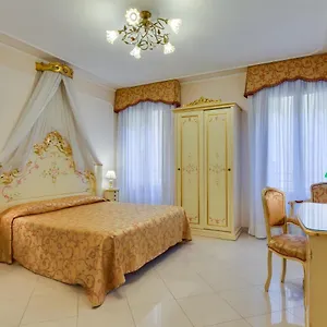 Hotel At Leonard, Venise